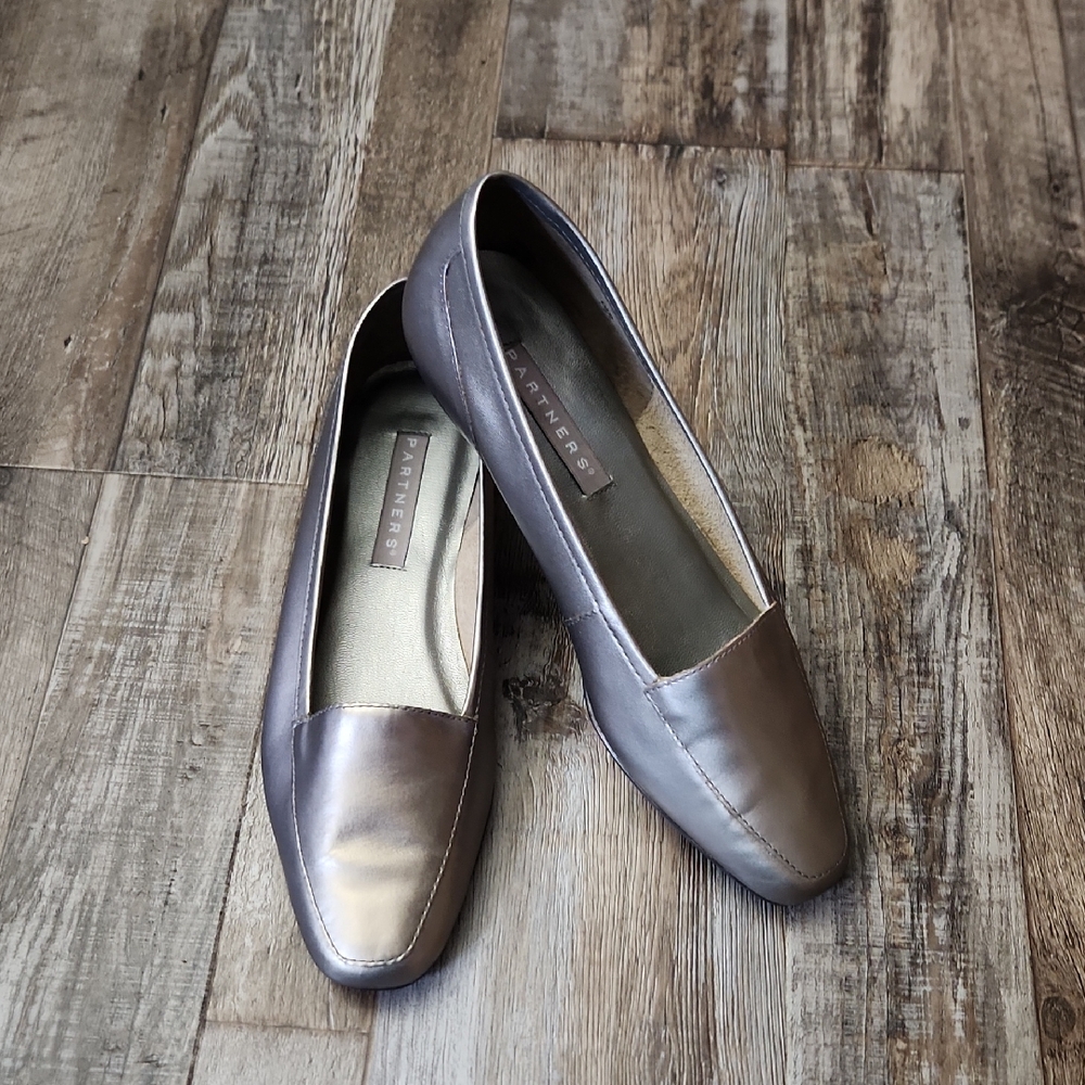 Vintage Partners By Mervyns Womens Electrum Slip On Shoes‎ Size 6 M Office Lux